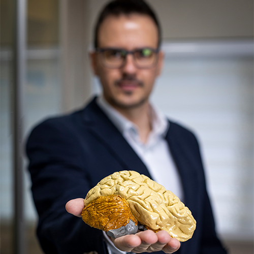 Dr. Amaurí - Neurocirurgião Blumenau